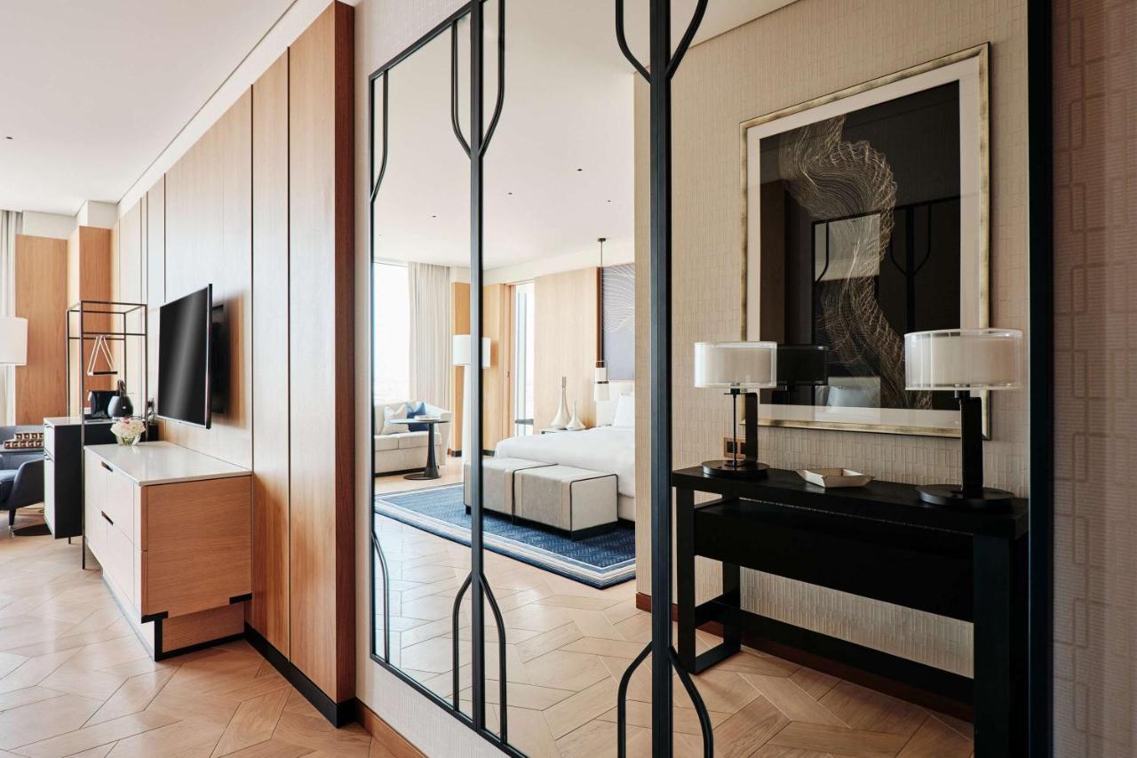 Grand Hyatt Kuwait Hotel Kuvait Kültér fotó A suite at the hotel