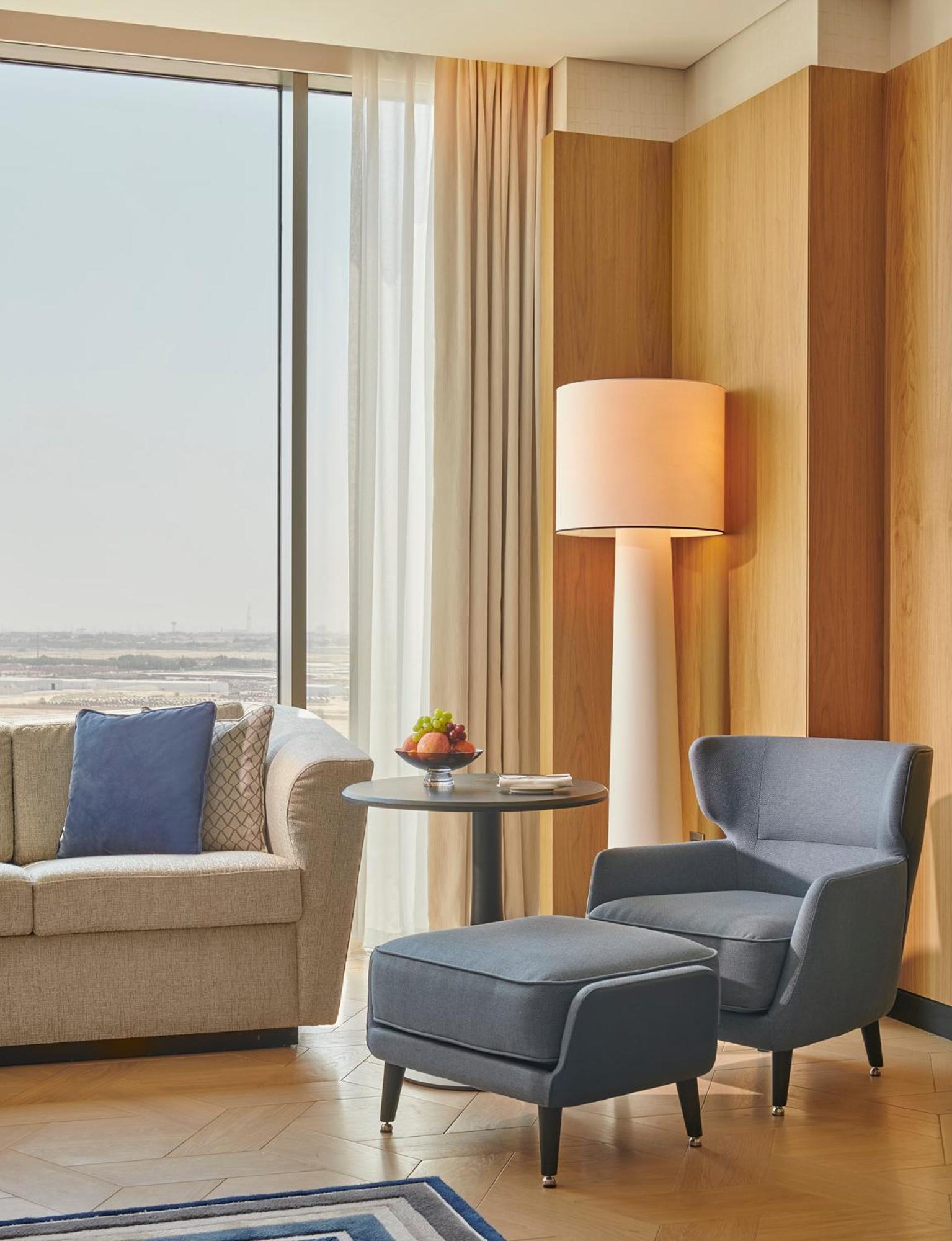 Grand Hyatt Kuwait Hotel Kuvait Kültér fotó A floor lamp